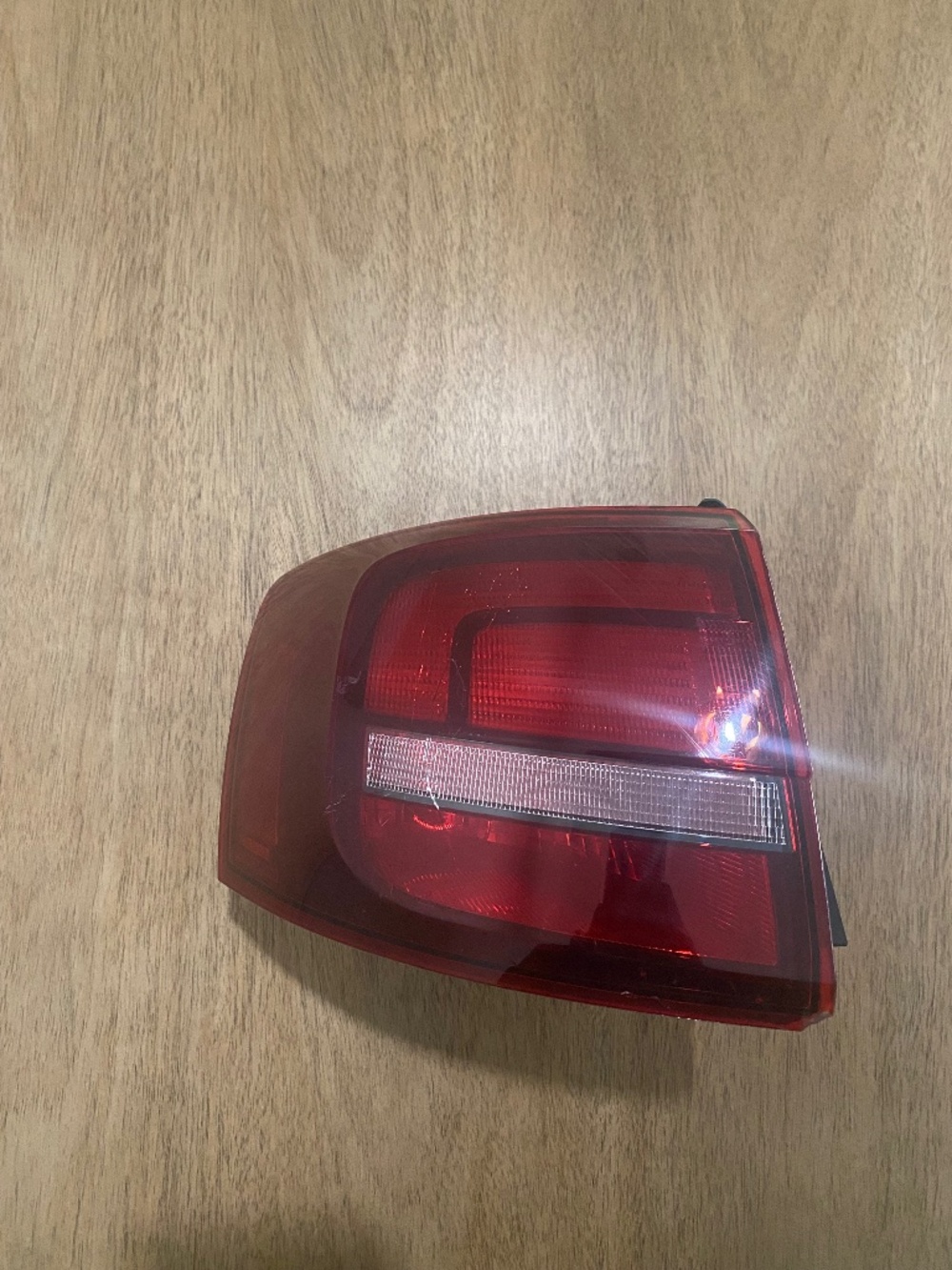 Volkswagen Jetta 2015-2018 Rear Outer Left Driver Side Oem Tail Light